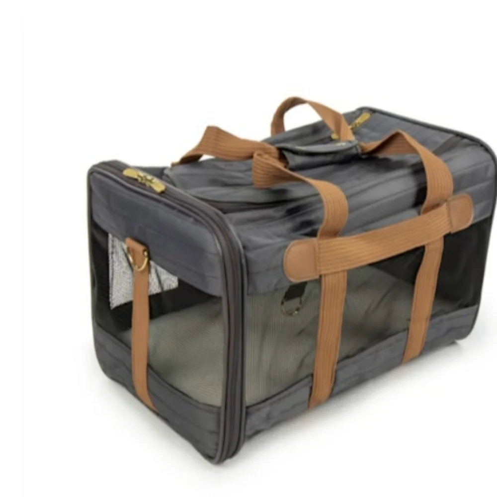 Dog carrier